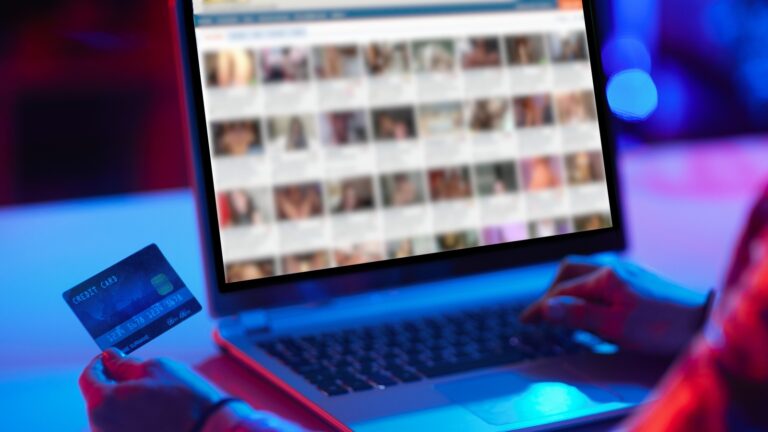 Chaturbate-safety-laptop-credit-card.jpg